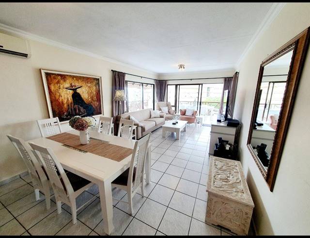 3 BEDROOM FLAT TO LET IN COMPENSATION BEACH